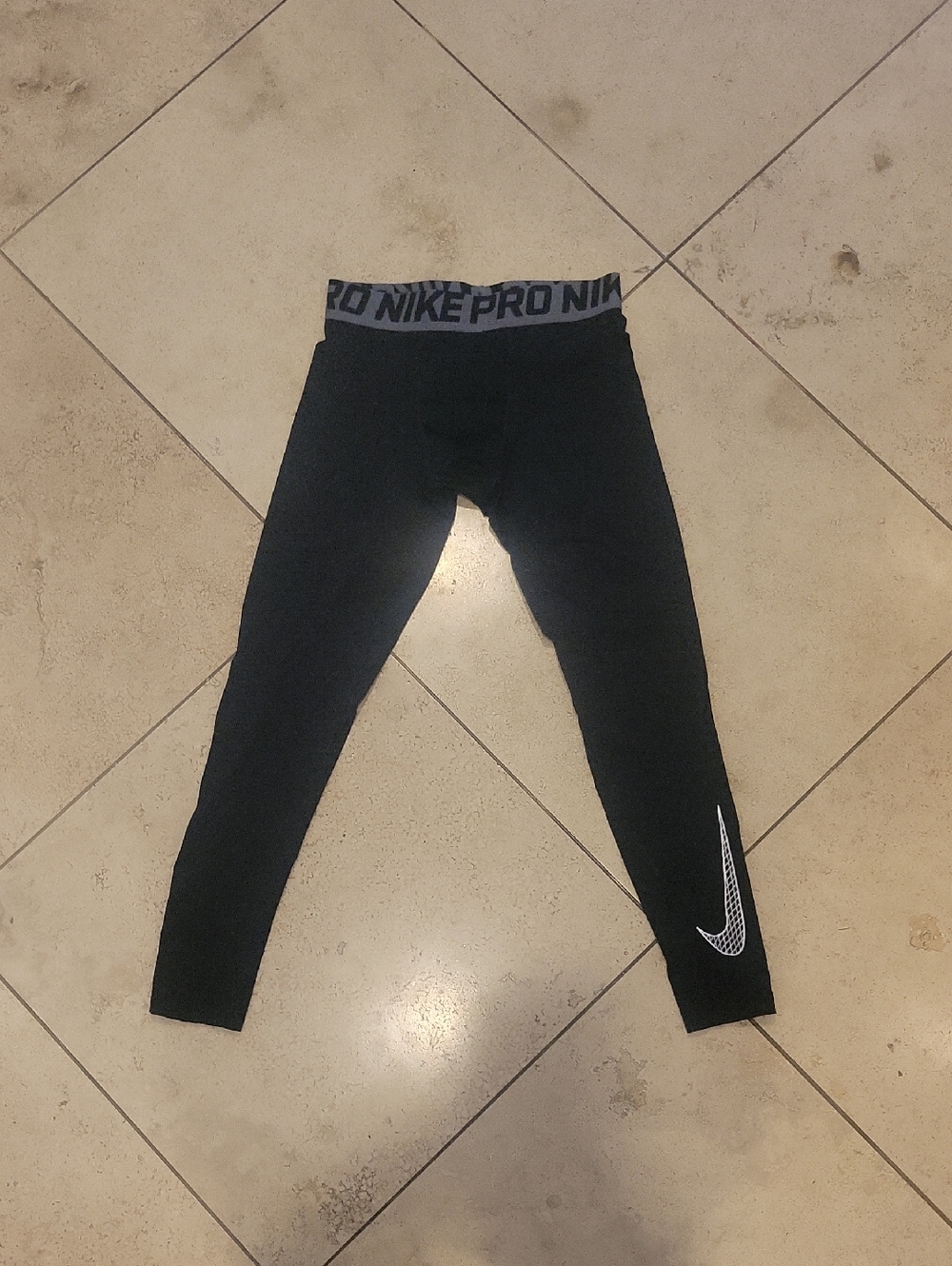 Nike Black Kids Leggings with White Swoosh